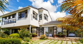 5-Bedroom Charming Coastal Home in Plettenberg Bay
